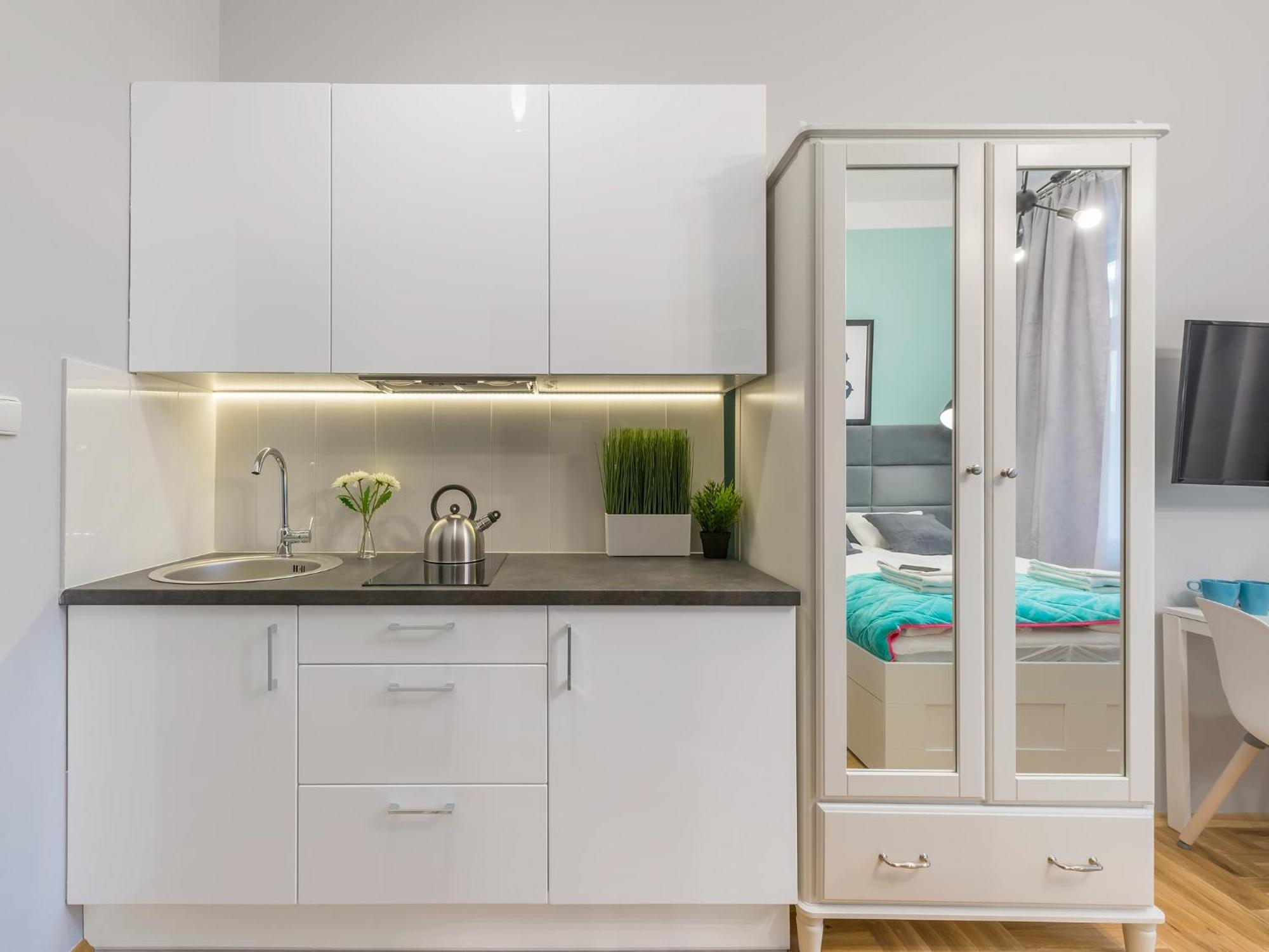 Centre Apartments-Old Town Краків Екстер'єр фото