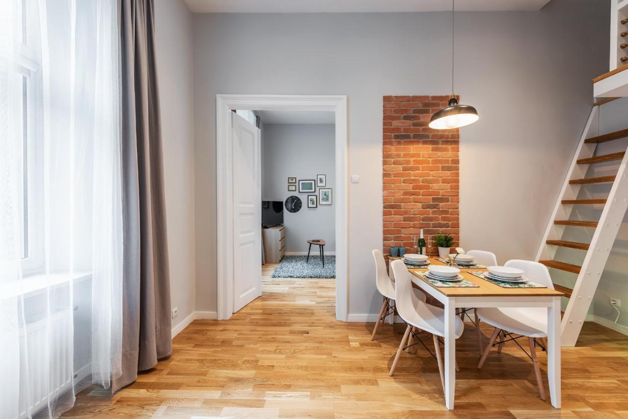 Centre Apartments-Old Town Краків Екстер'єр фото