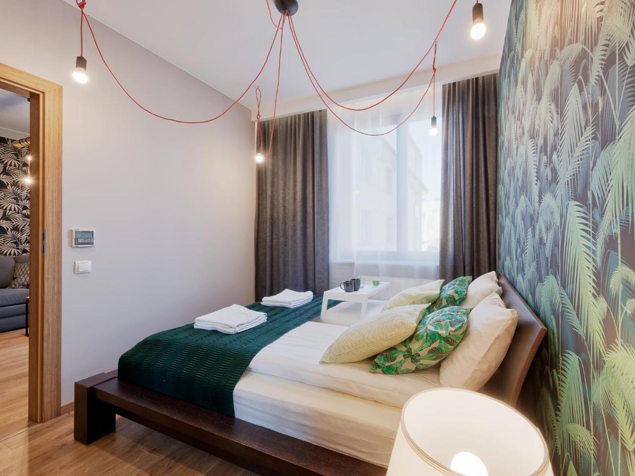 Centre Apartments-Old Town Краків Екстер'єр фото