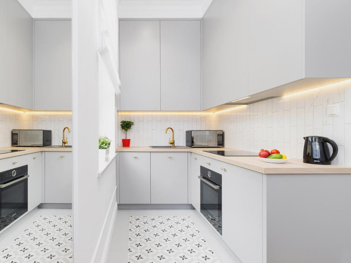 Centre Apartments-Old Town Краків Екстер'єр фото